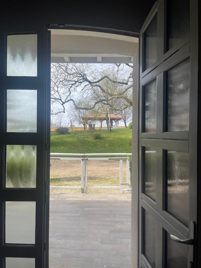 Domaine Des Peyries - Chambres Et Table D'Hotes Saint-Barthelemy-d'Agenais Esterno foto