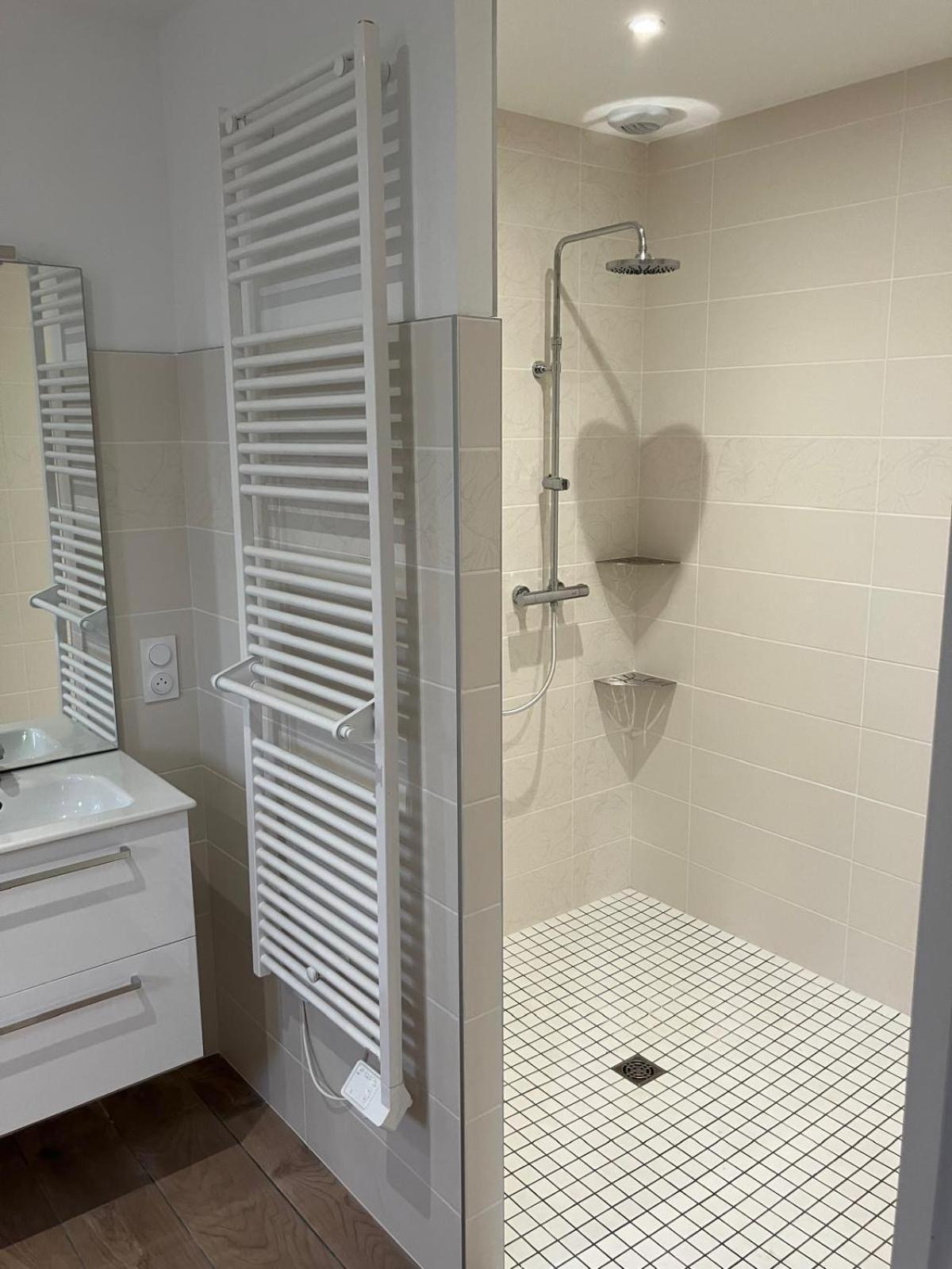 Domaine Des Peyries - Chambres Et Table D'Hotes Saint-Barthelemy-d'Agenais Esterno foto